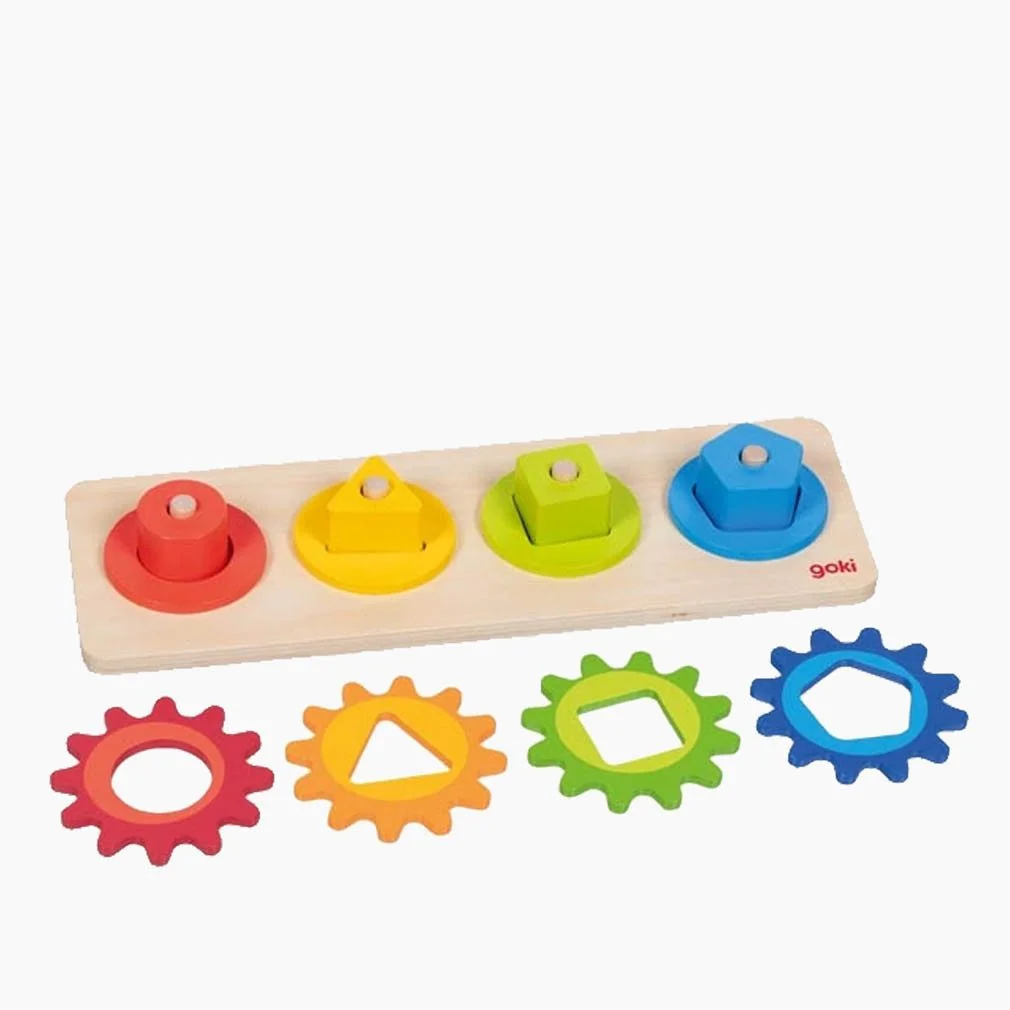Goki Lernspielzeug Sortierspiel Formen mit Zahnrädern für Kinder